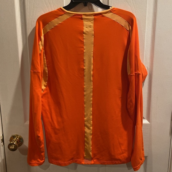 GORE running where size L. Orange long sleeve. - Picture 5 of 6